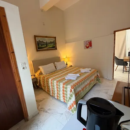 Marietta Boutique Apts טסיליבי