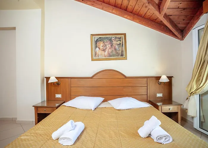 Marietta Boutique Apts 티실리비