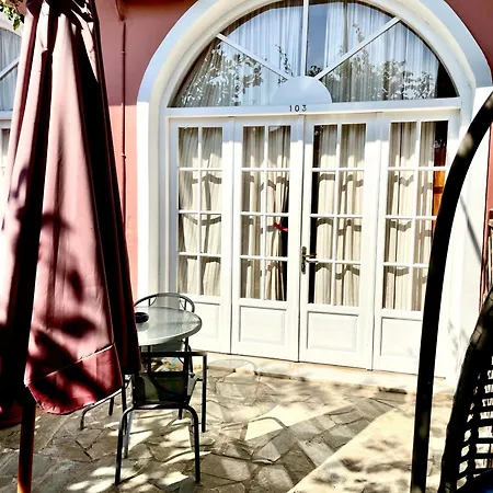 Marietta Boutique Apts * تسيليفي